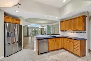 1612 Dewberry Dr, Madison, WI 53719 - Photo 12