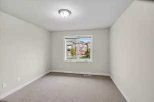 1612 Dewberry Dr, Madison, WI 53719 - Photo 32