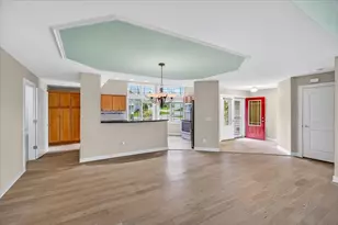 1612 Dewberry Dr, Madison, WI 53719 - Photo 10