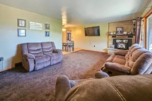 10726 County Road K Rd, Beloit, WI 53511 - Photo 6