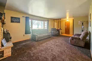 10726 County Road K Rd, Beloit, WI 53511 - Photo 8