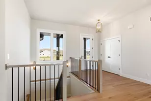 1409 Yeske Dr, Waunakee, WI 53597 - Photo 2