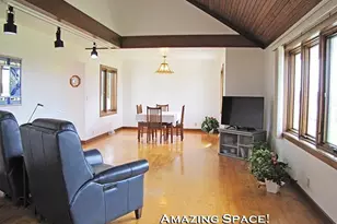 1725 County Road B Rd, Platteville,  53818 - Photo 8