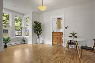 928 Jenifer St, Madison, WI 53703 - Photo 8