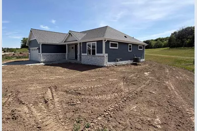 171 Savannah Parkway, Deerfield, WI 53531 - Photo 4