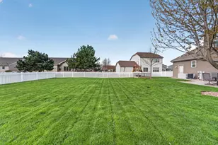 811 Cheshire Castle Way, Verona, WI 53593 - Photo 32