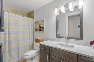 137 E Wilson St, Madison, WI 53703 - Photo 18