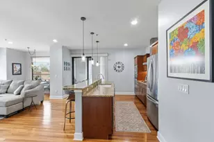 137 Wilson Street, Madison, WI 53703 - Photo 8