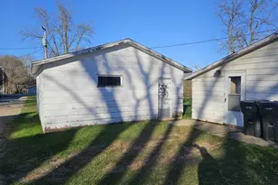 312 Elm St, Endeavor, WI 53930 - Photo 6