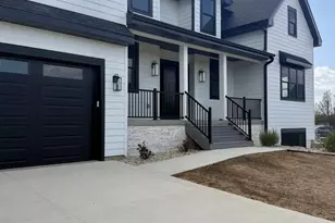 7184 Pfeil Bend, Sun Prairie, WI 53590 - Photo 2