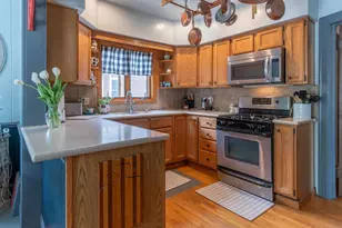 197 W Geneva St, Williams Bay, WI 53191 - Photo 8