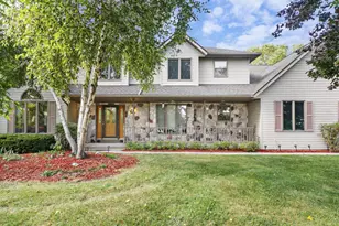 1946 Wallinford Cir, Sun Prairie, WI 53590 - Photo 2