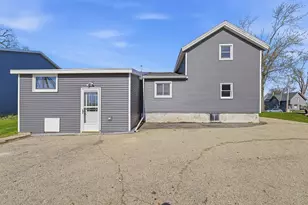 370 N Main St, Juneau, WI 53039 - Photo 24