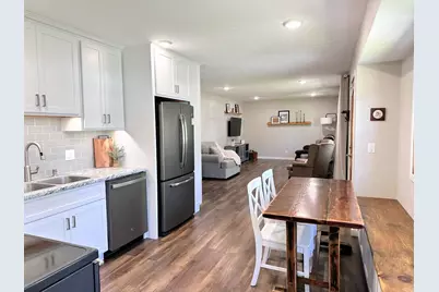 304 State Street, Prairie Du Chien, WI 53821 - Photo 8