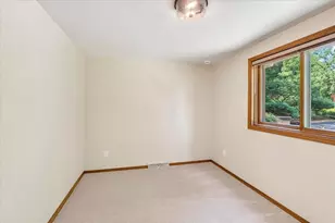 N3977 Meadow Dr, Cambridge, WI 53523 - Photo 32