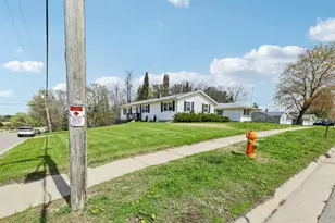 501 Albert St, Portage, WI 53901 - Photo 6