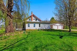 N3028 Hill Ln, Fort Atkinson, WI 53538 - Photo 2