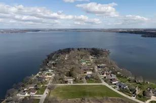 2202 Colladay Point Dr, Stoughton, WI 53589 - Photo 82