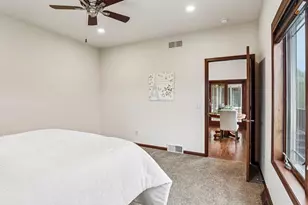 248 Greenway Cir, Deerfield, WI 53531 - Photo 20