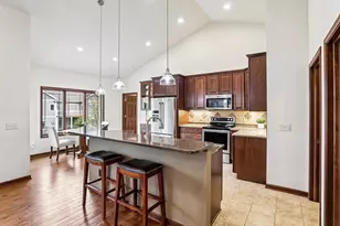 248 Greenway Cir, Deerfield, WI 53531 - Photo 8