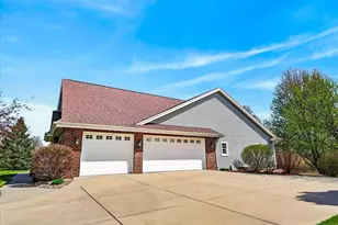 1642 Bellewood Dr, Waunakee, WI 53597 - Photo 80