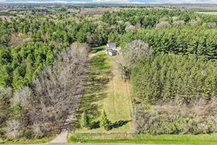 1118 Gem Dr, Wisconsin Dells, WI 53965 - Photo 4