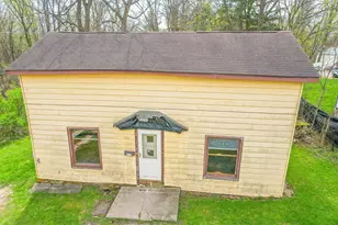 419 E Liberty St, New Lisbon, WI 53950 - Photo 2