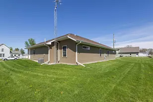 302 Clay St, Cuba City,  53807 - Photo 16