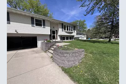 5210 Big Bow Road, Fitchburg, WI 53711 - Photo 4