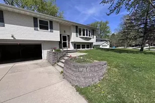 5210 Big Bow Rd, Fitchburg, WI 53711 - Photo 4