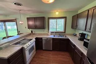 5210 Big Bow Rd, Fitchburg, WI 53711 - Photo 12