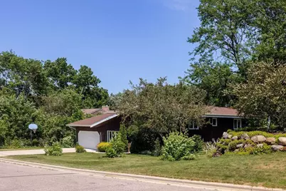 507 Park View Drive, Mount Horeb, WI 53572 - Photo 4