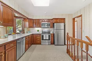 5905 S Hill Dr, Madison, WI 53705 - Photo 12