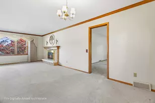 5905 S Hill Dr, Madison, WI 53705 - Photo 10