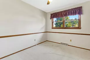 5905 S Hill Dr, Madison, WI 53705 - Photo 26