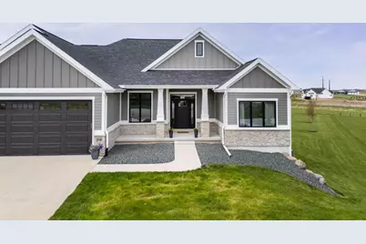 3006 Curtis Court, Sun Prairie, WI 53590 - Photo 2
