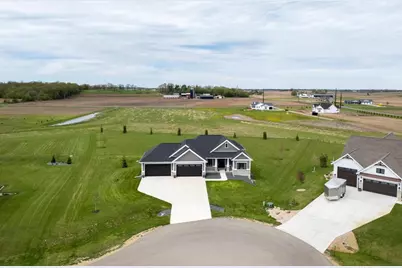 3006 Curtis Court, Sun Prairie, WI 53590 - Photo 8