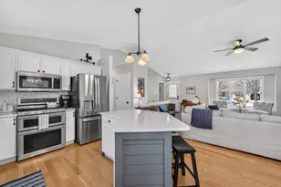 1107 Tara Dr, Sun Prairie, WI 53590 - Photo 10