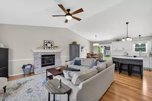 1107 Tara Dr, Sun Prairie, WI 53590 - Photo 4