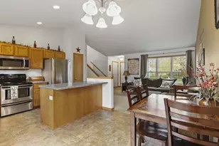3637 Turning Leaf Dr, Madison, WI 53719 - Photo 14