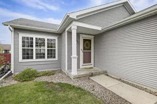 3637 Turning Leaf Dr, Madison, WI 53719 - Photo 4