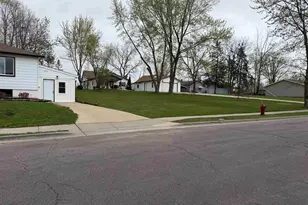 735 Crescent St, Mauston, WI 53948 - Photo 60