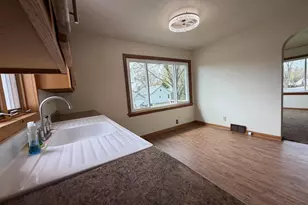 735 Crescent St, Mauston, WI 53948 - Photo 8