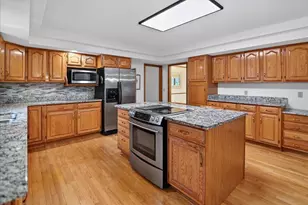 2 Plover Cir, Madison, WI 53717 - Photo 22