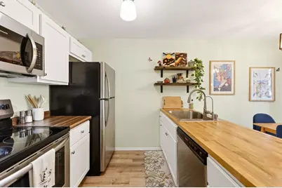 507 East Bluff #507, Madison, WI 53704 - Photo 10