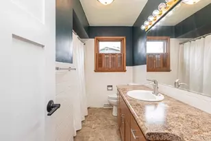 1010 Mound View Ct, Platteville,  53818 - Photo 6