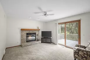 550 Harper Dr, Verona, WI 53593 - Photo 8