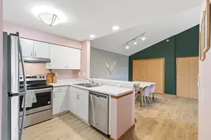 203 Kearney Way, Waunakee, WI 53597 - Photo 22