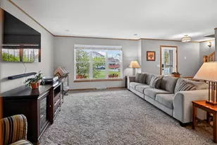 5 Banner Cir, Madison, WI 53718 - Photo 8