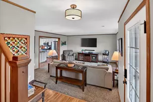 5 Banner Cir, Madison, WI 53718 - Photo 6